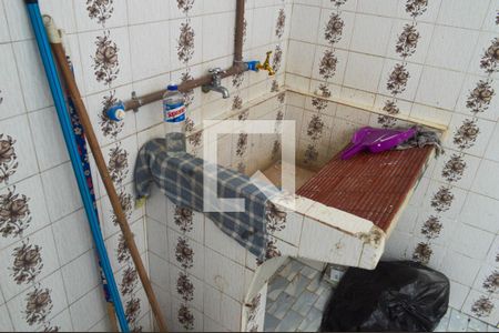 Casa à venda com 170m², 3 quartos e 2 vagasÁrea de Serviço