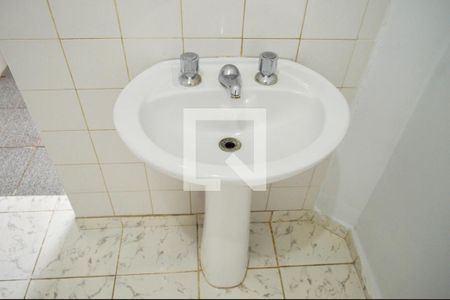 Casa à venda com 170m², 3 quartos e 2 vagasBanheiro