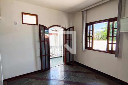Casa à venda com 300m², 3 quartos e 4 vagasquarto 3 suite