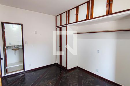 Casa à venda com 300m², 3 quartos e 4 vagasquarto 2 suite