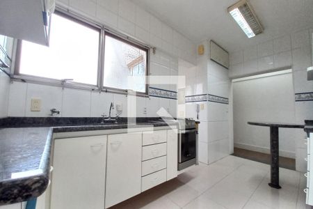 Apartamento à venda com 118m², 3 quartos e 1 vagaCozinha
