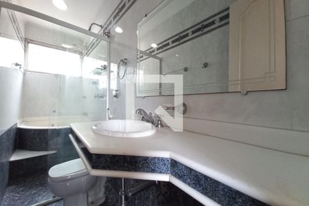 Apartamento à venda com 118m², 3 quartos e 1 vagaBanheiro da Suíte