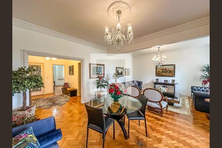 Apartamento à venda com 240m², 3 quartos e 1 vagaSala