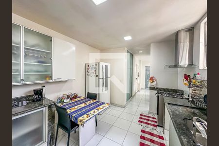 Apartamento à venda com 240m², 3 quartos e 1 vagaCozinha