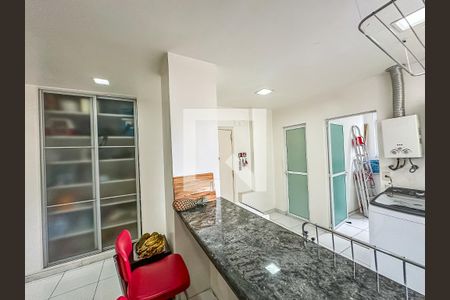 Apartamento à venda com 240m², 3 quartos e 1 vagaÁrea de Serviço