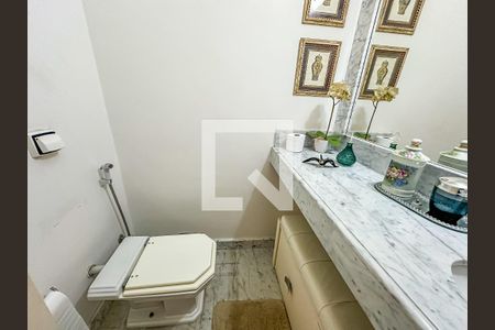 Apartamento à venda com 240m², 3 quartos e 1 vagaLavabo