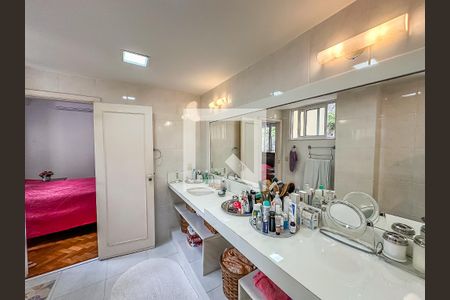 Apartamento à venda com 240m², 3 quartos e 1 vagaQuarto 1 Banheiro