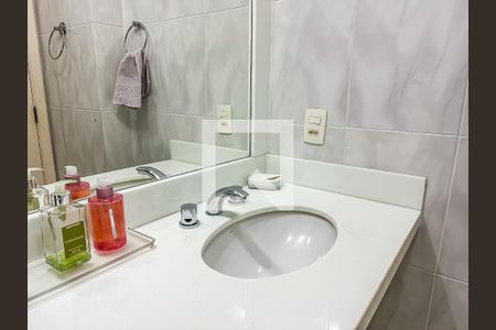 Apartamento à venda com 240m², 3 quartos e 1 vagaBanheiro Social