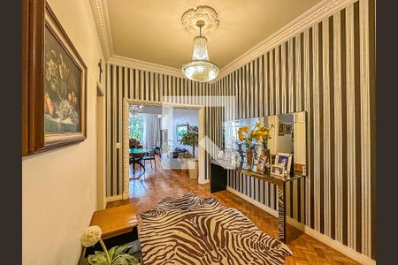 Apartamento à venda com 240m², 3 quartos e 1 vagaSala