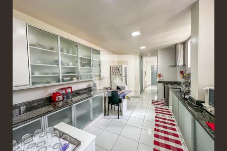 Apartamento à venda com 240m², 3 quartos e 1 vagaCozinha