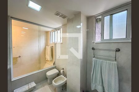 Apartamento à venda com 240m², 3 quartos e 1 vagaQuarto 1 Banheiro