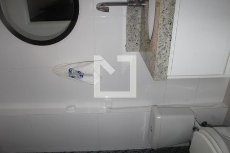 Apartamento à venda com 49m², 1 quarto e 2 vagasBanheiro