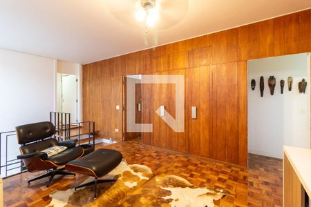 Casa à venda com 390m², 4 quartos e 4 vagas Casa à venda com 390m², 4 quartos e 4 vagasSala de TV 2