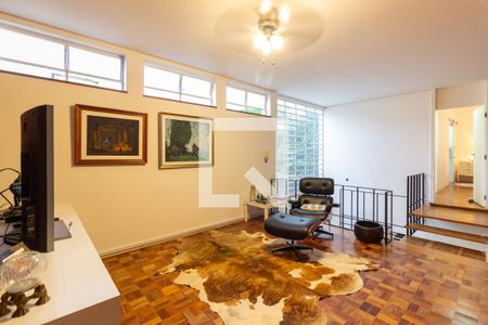 Casa à venda com 390m², 4 quartos e 4 vagas Casa à venda com 390m², 4 quartos e 4 vagasSala de TV 2