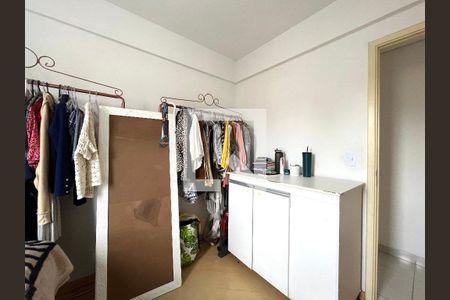 Apartamento à venda com 70m², 3 quartos e 2 vagasQuarto 2