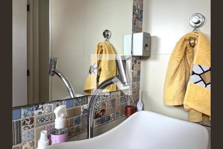 Apartamento à venda com 70m², 3 quartos e 2 vagasBanheiro da Suíte