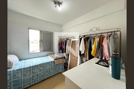 Apartamento à venda com 70m², 3 quartos e 2 vagasQuarto 2