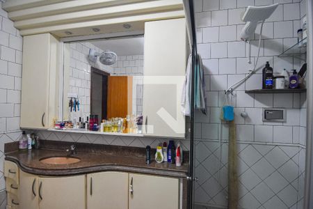 Casa à venda com 765m², 4 quartos e 5 vagasBanheiro da Suíte