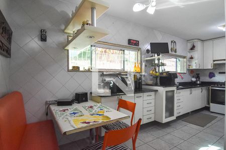 Casa à venda com 765m², 4 quartos e 5 vagasCozinha