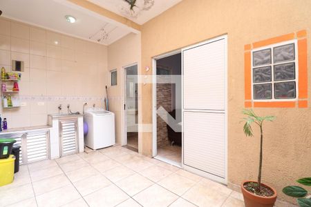 Casa à venda com 104m², 2 quartos e 1 vagaÁrea de Serviço