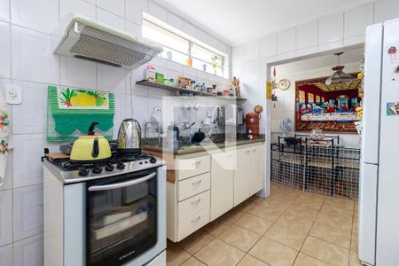 Casa à venda com 115m², 2 quartos e 2 vagas Casa à venda com 115m², 2 quartos e 2 vagasCozinha