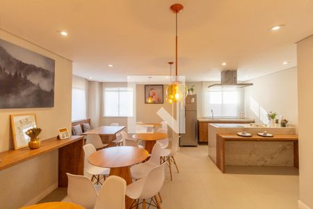 Apartamento à venda com 60m², 2 quartos e sem vagaÁrea Comum - Salão de Festas   