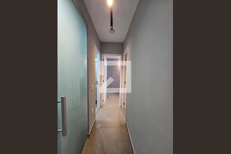 Apartamento à venda com 70m², 2 quartos e 1 vaga Apartamento à venda com 70m², 2 quartos e 1 vagaCorredor