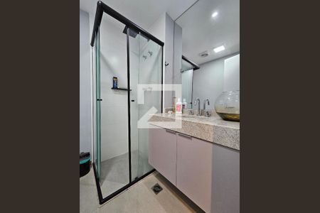 Apartamento à venda com 70m², 2 quartos e 1 vaga Apartamento à venda com 70m², 2 quartos e 1 vagaBanheiro