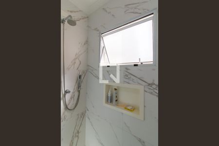 Casa à venda com 200m², 3 quartos e 2 vagas Casa à venda com 200m², 3 quartos e 2 vagasBanheiro da Suíte