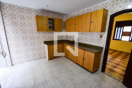 Casa de condomínio à venda com 70m², 2 quartos e 2 vagasCozinha