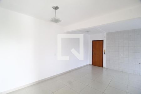 Sala de apartamento para alugar com 3 quartos, 75m² em Saraiva, Uberlândia