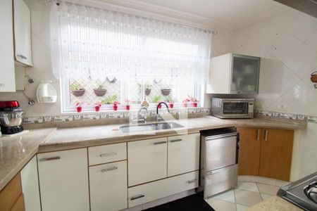 Casa para alugar com 762m², 7 quartos e 4 vagasCozinha - Armários