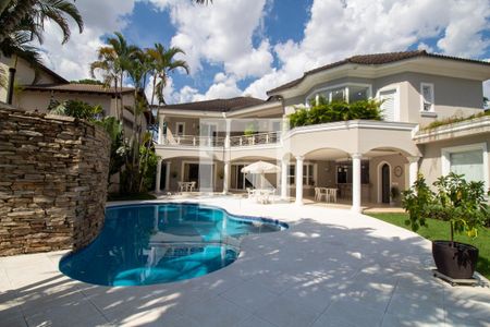 Casa para alugar com 762m², 7 quartos e 4 vagasPiscina / Jardim