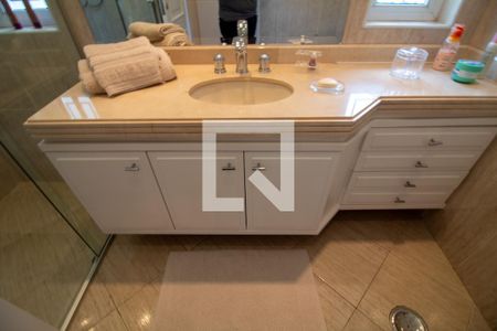 Casa para alugar com 762m², 7 quartos e 4 vagasBanheiro da Suíte 1