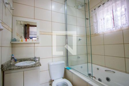 Casa à venda com 500m², 2 quartos e 5 vagasBanheiro do quarto 1