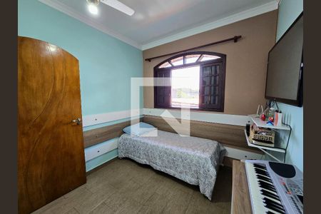 Casa à venda com 270m², 3 quartos e 6 vagasQuarto