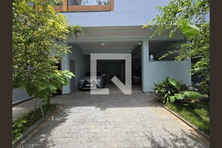 Casa à venda com 270m², 3 quartos e 6 vagasGaragem