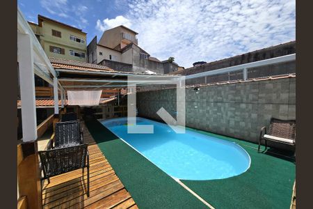 Casa à venda com 270m², 3 quartos e 6 vagasPiscina