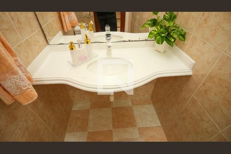 Casa à venda com 300m², 4 quartos e 6 vagasLavabo