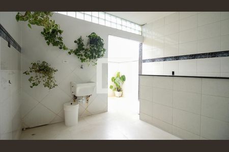 Casa à venda com 300m², 4 quartos e 6 vagasÁrea de Serviço