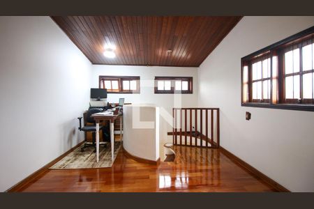 Casa à venda com 300m², 4 quartos e 6 vagasSala de TV