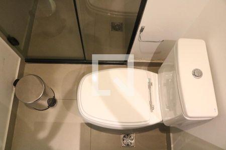 Banheiro de kitnet/studio à venda com 1 quarto, 25m² em Pompeia, São Paulo