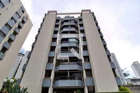Apartamento à venda com 140m², 2 quartos e 3 vagas Apartamento à venda com 140m², 2 quartos e 3 vagasFachada