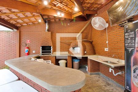 Apartamento à venda com 140m², 2 quartos e 3 vagas Apartamento à venda com 140m², 2 quartos e 3 vagasÁrea comum - Churrasqueira