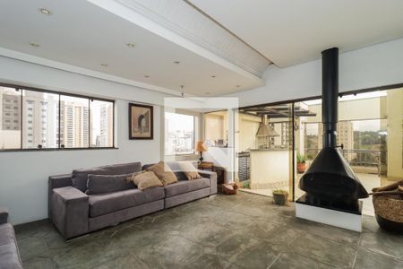 Apartamento à venda com 140m², 2 quartos e 3 vagas Apartamento à venda com 140m², 2 quartos e 3 vagasCobertura