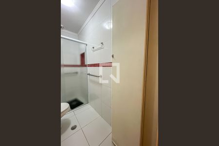 Casa à venda com 142m², 3 quartos e 4 vagas Casa à venda com 142m², 3 quartos e 4 vagasBanheiro Corredor