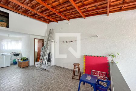 Casa à venda com 142m², 3 quartos e 4 vagas Casa à venda com 142m², 3 quartos e 4 vagasÁrea de Serviço 2