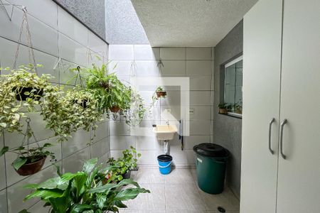Casa à venda com 142m², 3 quartos e 4 vagas Casa à venda com 142m², 3 quartos e 4 vagasÁrea de Serviço