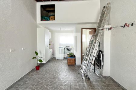 Casa à venda com 142m², 3 quartos e 4 vagas Casa à venda com 142m², 3 quartos e 4 vagasÁrea de Serviço 2