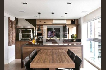 Apartamento à venda com 210m², 3 quartos e 3 vagasFoto 01